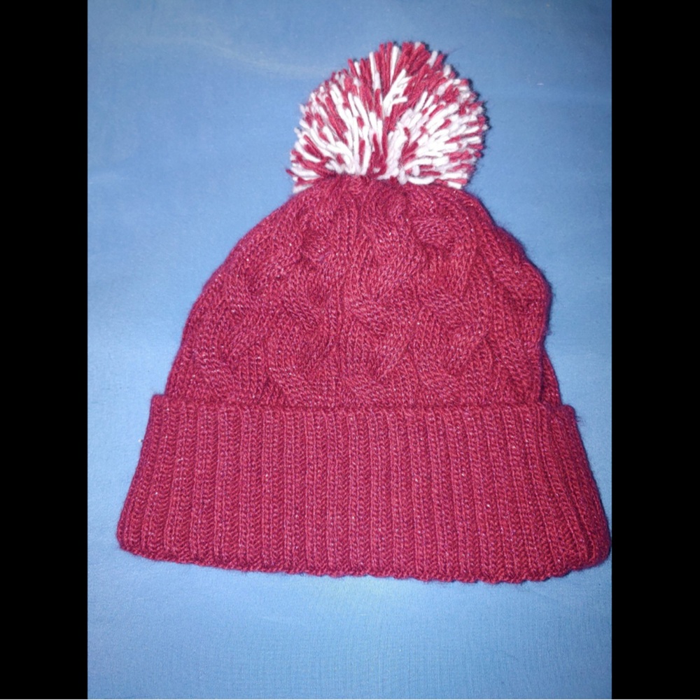 University of Alabama New Era White Fleece-Lined Beanie With Pom Pom NWOT - Picture 2 of 3